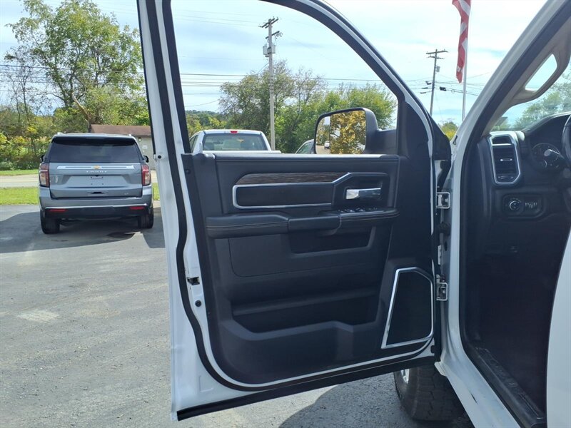 2021 RAM 2500 Laramie - Photo 8 - Carmichaels, PA 15320