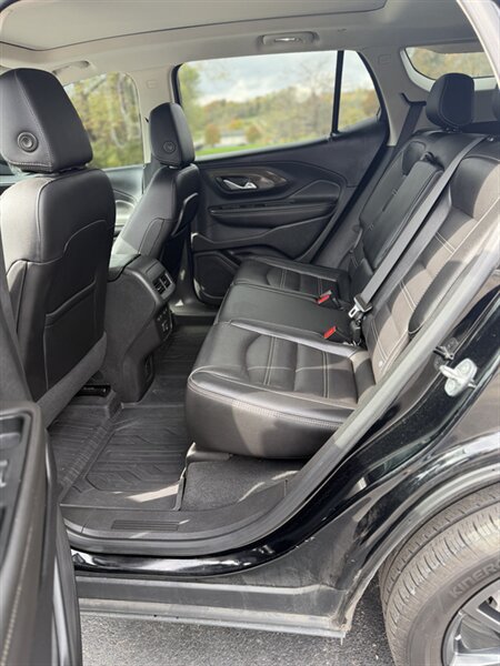 2022 GMC Terrain Denali - Photo 10 - Carmichaels, PA 15320
