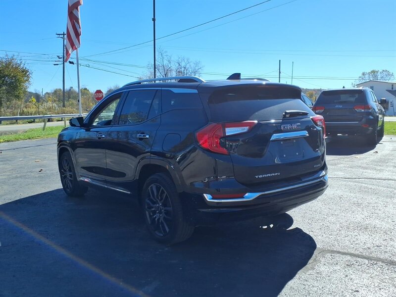 2022 GMC Terrain Denali - Photo 7 - Carmichaels, PA 15320