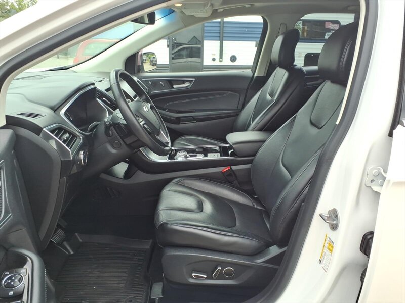 2019 Ford Edge Titanium - Photo 8 - Carmichaels, PA 15320