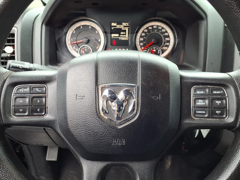 2017 RAM 1500 Express   - Photo 14 - Carmichaels, PA 15320