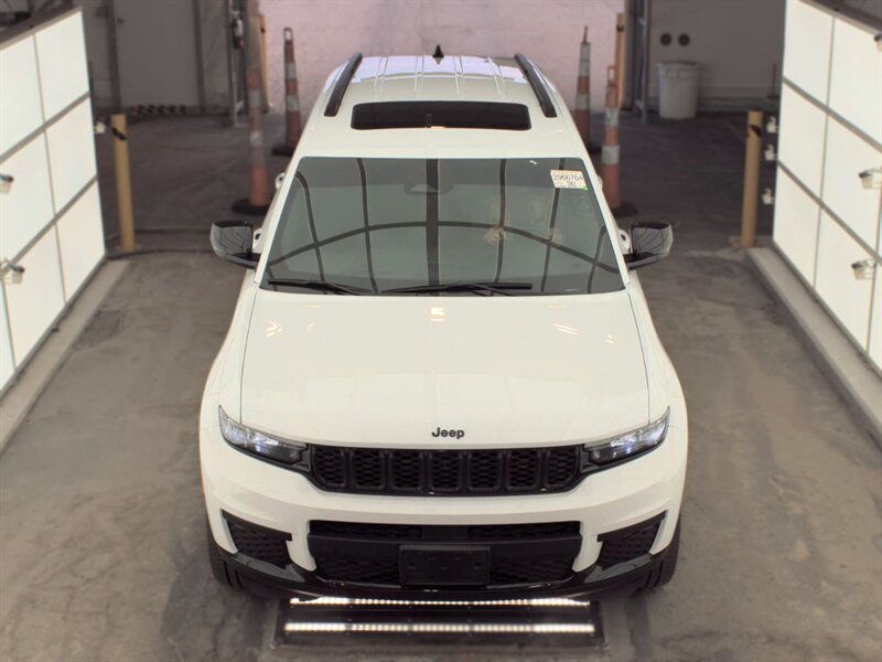 2023 Jeep Grand Cherokee L Altitude - Photo 6 - Carmichaels, PA 15320