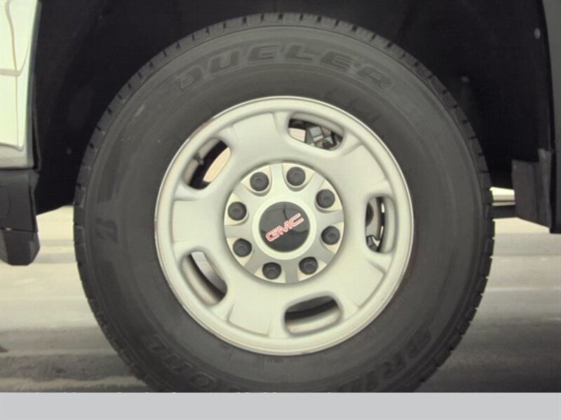 2022 GMC Sierra 2500 Pro - Photo 7 - Carmichaels, PA 15320