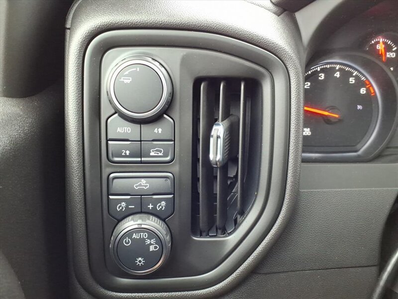 2022 Chevrolet Silverado 1500 Work Truck   - Photo 14 - Carmichaels, PA 15320