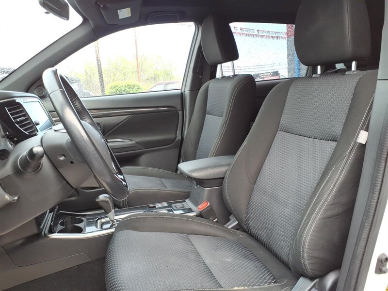 2018 Mitsubishi Outlander LE - Photo 6 - Carmichaels, PA 15320