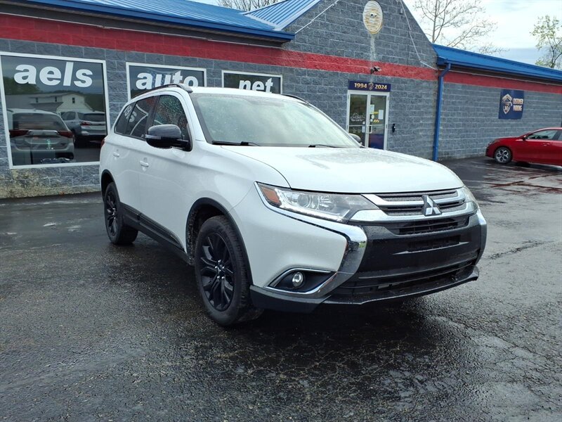 2018 Mitsubishi Outlander LE - Photo 2 - Carmichaels, PA 15320