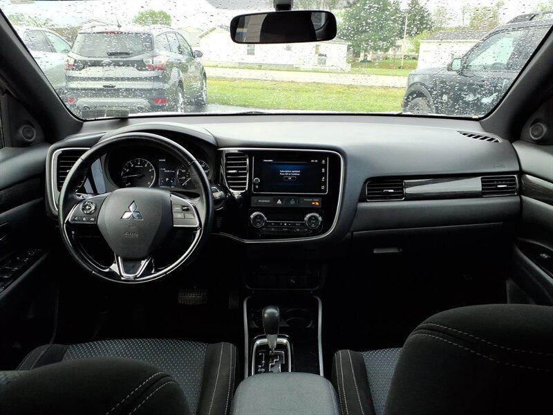 2018 Mitsubishi Outlander LE - Photo 8 - Carmichaels, PA 15320