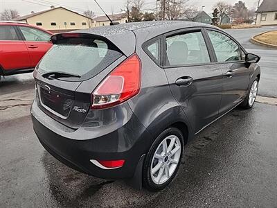 2015 Ford Fiesta SE  