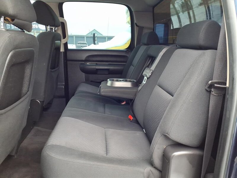 2010 Chevrolet Silverado 1500 LT - Photo 6 - Carmichaels, PA 15320