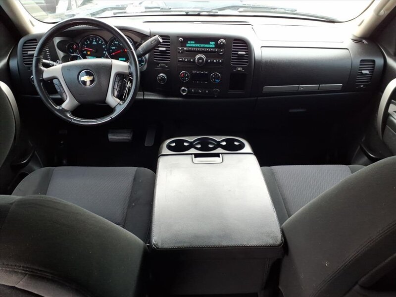 2010 Chevrolet Silverado 1500 LT - Photo 7 - Carmichaels, PA 15320