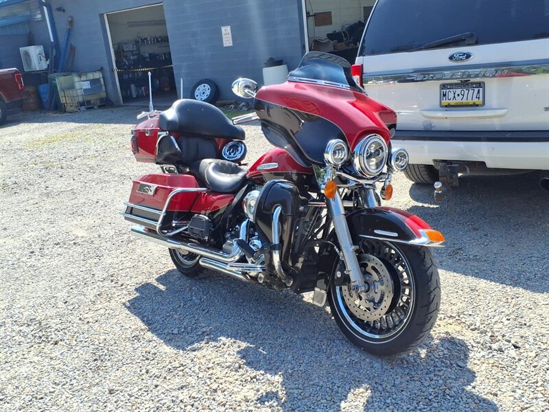 2011 Harley-Davidson Electra Glide TOURING - Photo 3 - Carmichaels, PA 15320