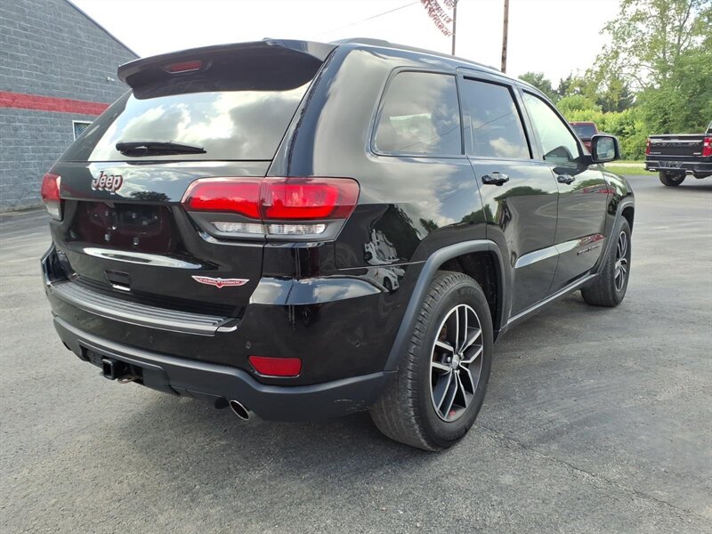 2018 Jeep Grand Cherokee Trailhawk - Photo 4 - Carmichaels, PA 15320