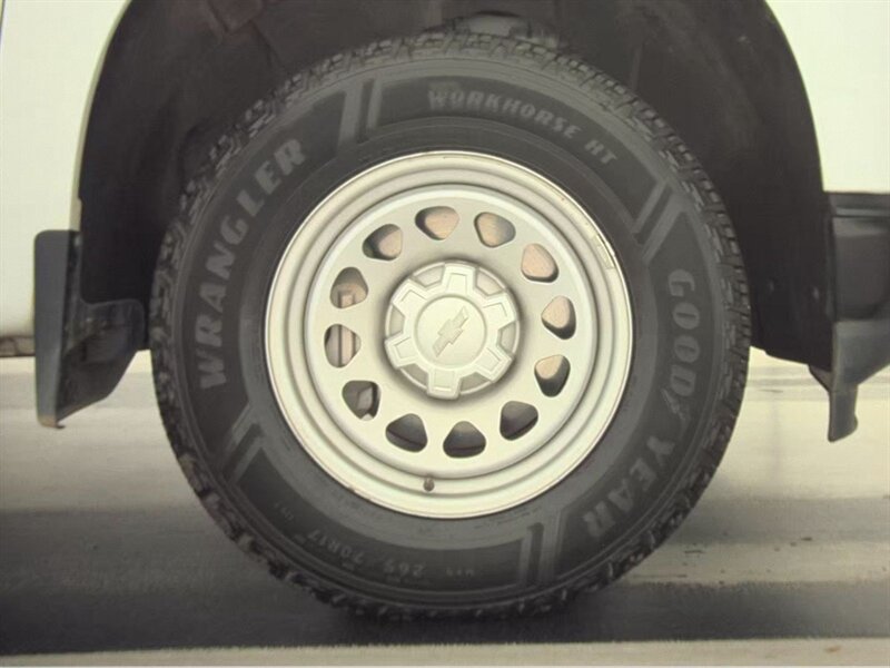 2022 Chevrolet Silverado 1500 Limited Work Truck - Photo 8 - Carmichaels, PA 15320