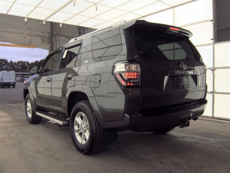 2015 Toyota 4Runner SR5 Premium - Photo 2 - Carmichaels, PA 15320