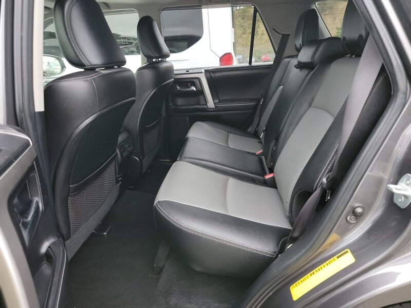 2015 Toyota 4Runner SR5 Premium - Photo 11 - Carmichaels, PA 15320