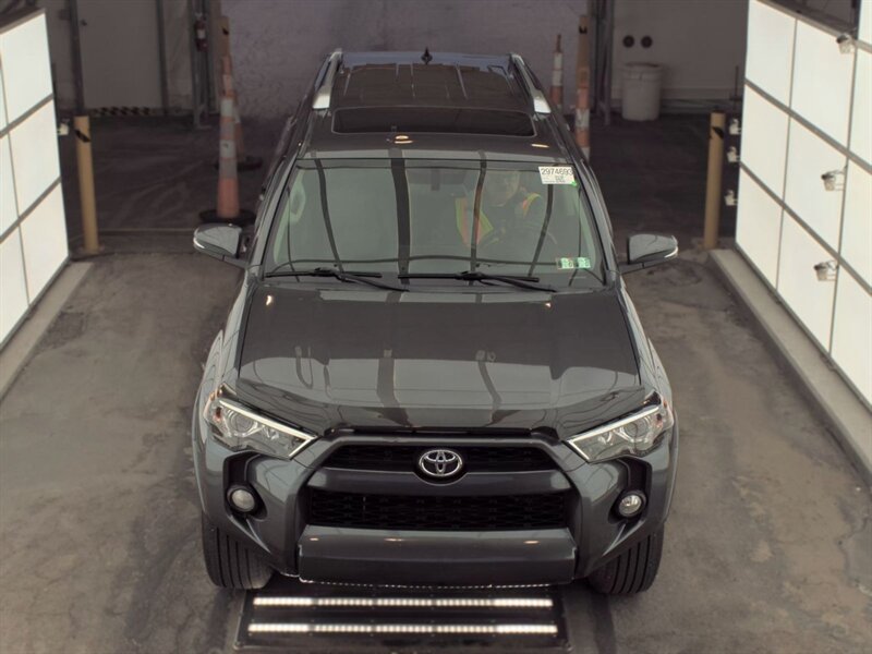 2015 Toyota 4Runner SR5 Premium - Photo 6 - Carmichaels, PA 15320