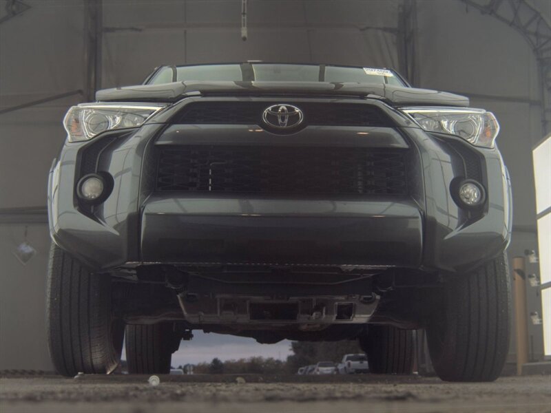 2015 Toyota 4Runner SR5 Premium - Photo 8 - Carmichaels, PA 15320