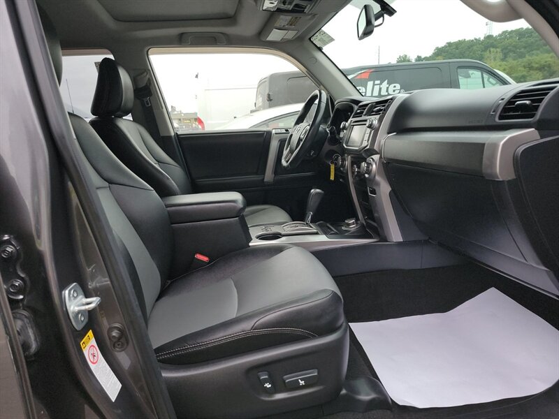 2015 Toyota 4Runner SR5 Premium - Photo 10 - Carmichaels, PA 15320