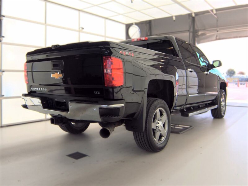 2019 Chevrolet Silverado 2500 LTZ - Photo 3 - Carmichaels, PA 15320