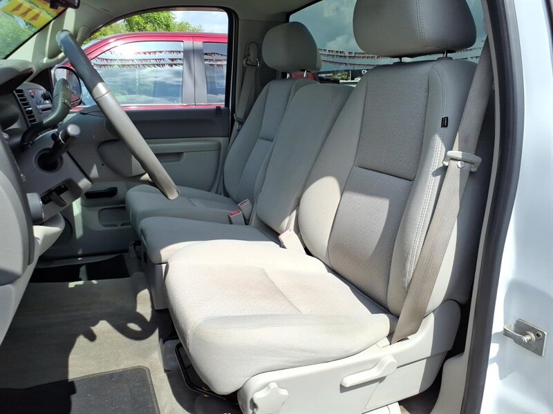 2012 GMC Sierra 1500 SLE - Photo 6 - Carmichaels, PA 15320