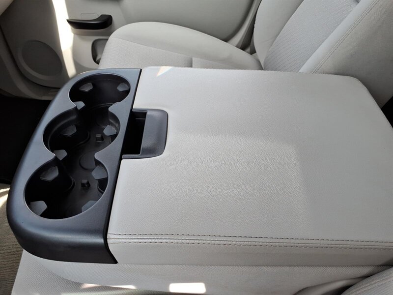 2012 GMC Sierra 1500 SLE - Photo 12 - Carmichaels, PA 15320