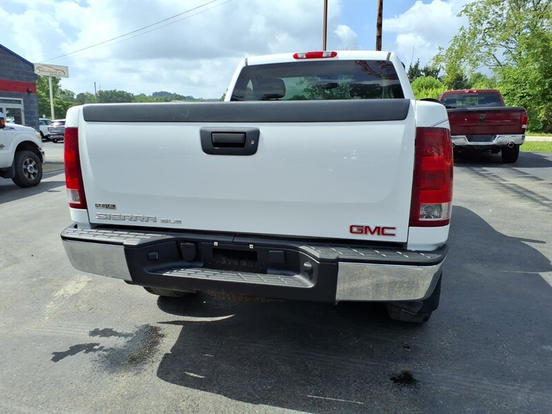 2012 GMC Sierra 1500 SLE - Photo 4 - Carmichaels, PA 15320