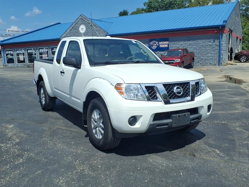 2016 Nissan Frontier SV V6 - Photo 2 - Carmichaels, PA 15320