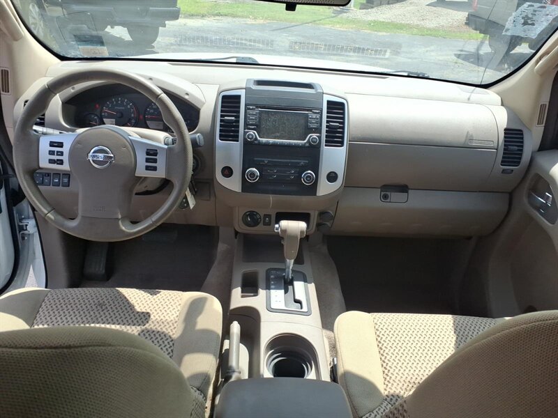 2016 Nissan Frontier SV V6 - Photo 12 - Carmichaels, PA 15320