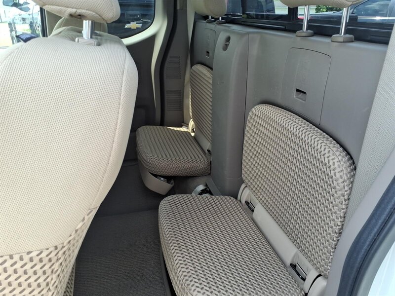 2016 Nissan Frontier SV V6 - Photo 10 - Carmichaels, PA 15320