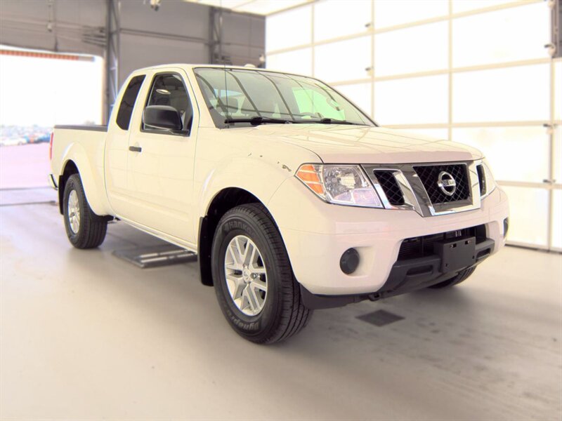 2016 Nissan Frontier SV V6  