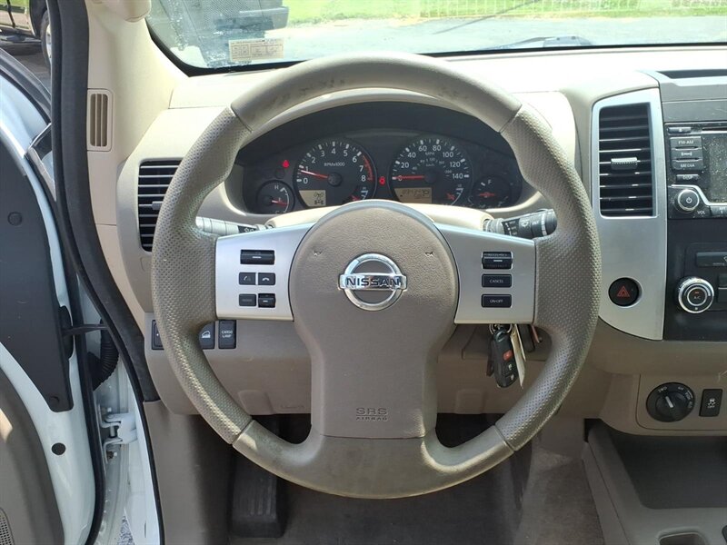 2016 Nissan Frontier SV V6 - Photo 14 - Carmichaels, PA 15320
