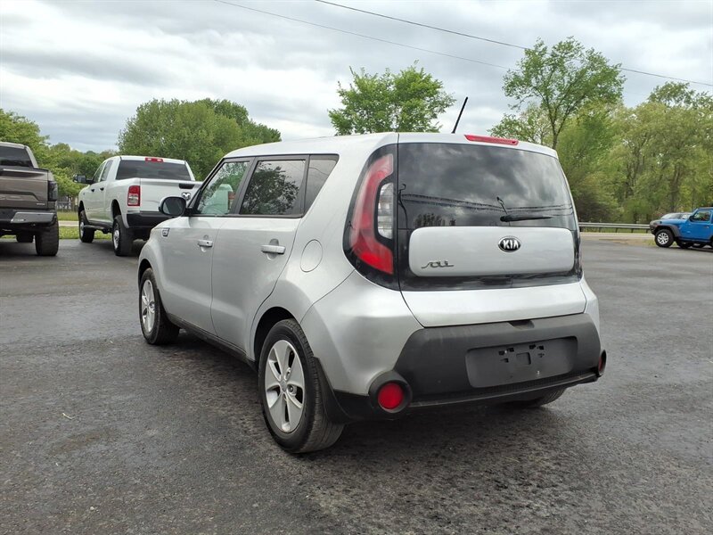 2016 Kia Soul - Photo 5 - Carmichaels, PA 15320
