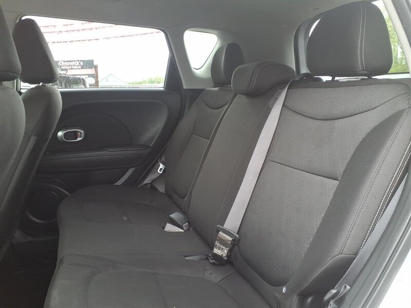 2016 Kia Soul - Photo 8 - Carmichaels, PA 15320