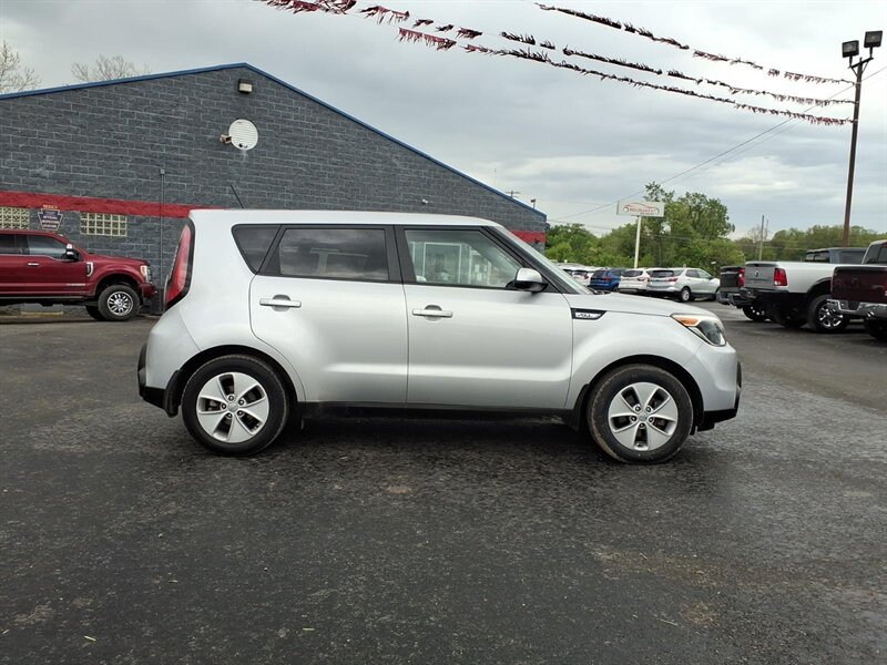 2016 Kia Soul - Photo 3 - Carmichaels, PA 15320