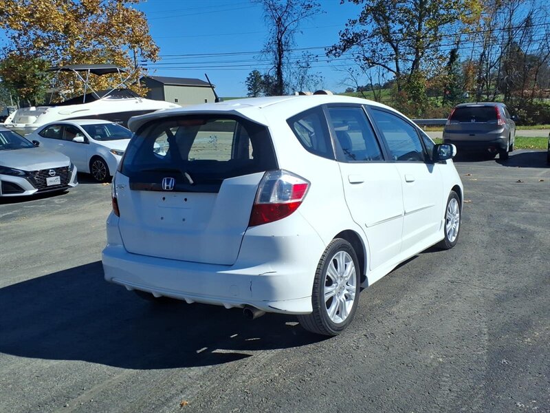 2009 Honda Fit Sport - Photo 5 - Carmichaels, PA 15320