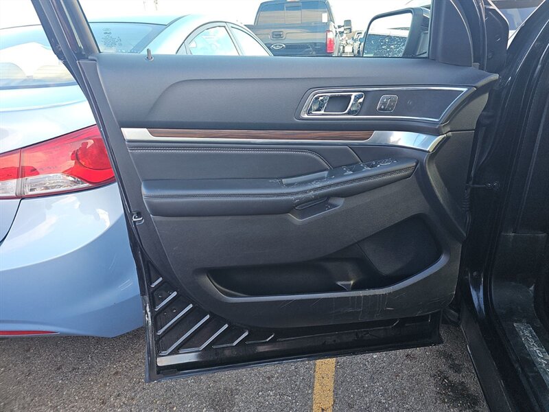 2019 Ford Explorer Limited - Photo 10 - Carmichaels, PA 15320