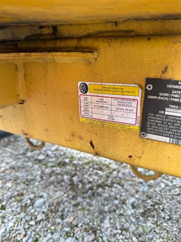 2018 Vermeer BC700XL Woodchiper - Photo 12 - Carmichaels, PA 15320