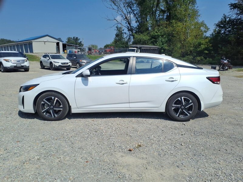 2024 Nissan Sentra SV - Photo 4 - Carmichaels, PA 15320