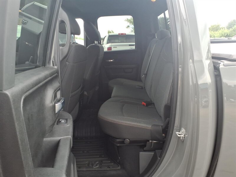 2022 RAM 1500 Classic Warlock - Photo 10 - Carmichaels, PA 15320