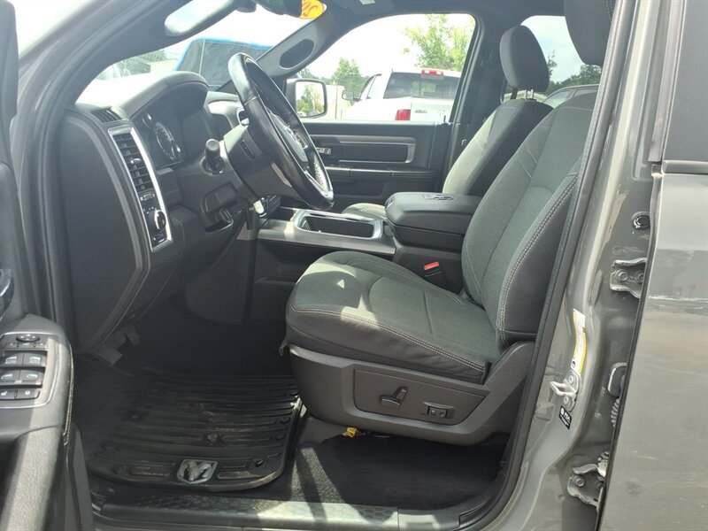 2022 RAM 1500 Classic Warlock - Photo 8 - Carmichaels, PA 15320