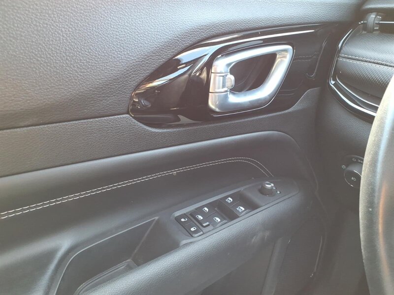 2022 Jeep Compass Altitude - Photo 8 - Carmichaels, PA 15320