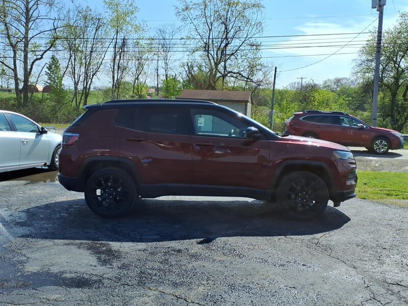 2022 Jeep Compass Altitude - Photo 3 - Carmichaels, PA 15320