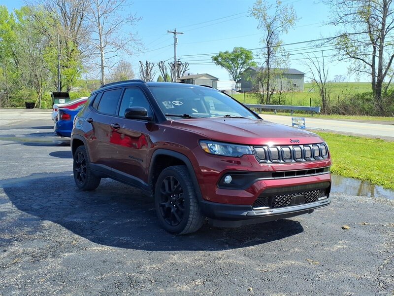 2022 Jeep Compass Altitude - Photo 2 - Carmichaels, PA 15320