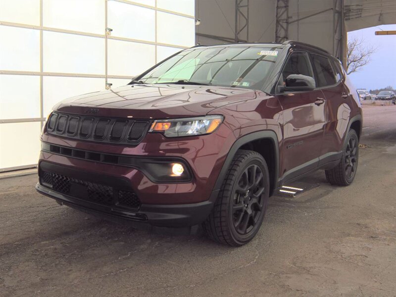 2022 Jeep Compass Altitude   - Photo 1 - Carmichaels, PA 15320
