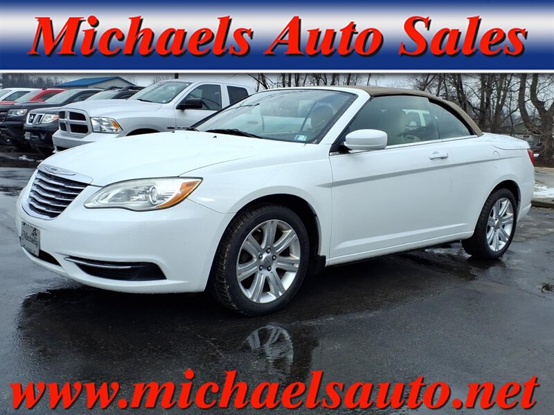 2012 Chrysler 200 Touring  