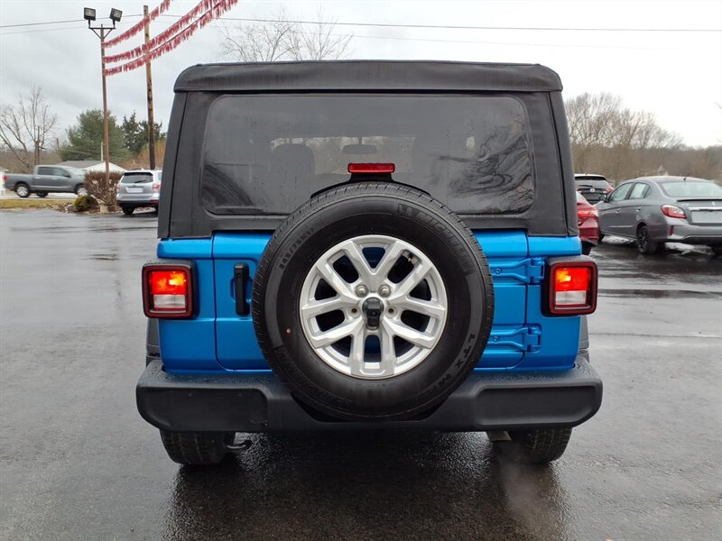 2023 Jeep Wrangler Sport S - Photo 3 - Carmichaels, PA 15320