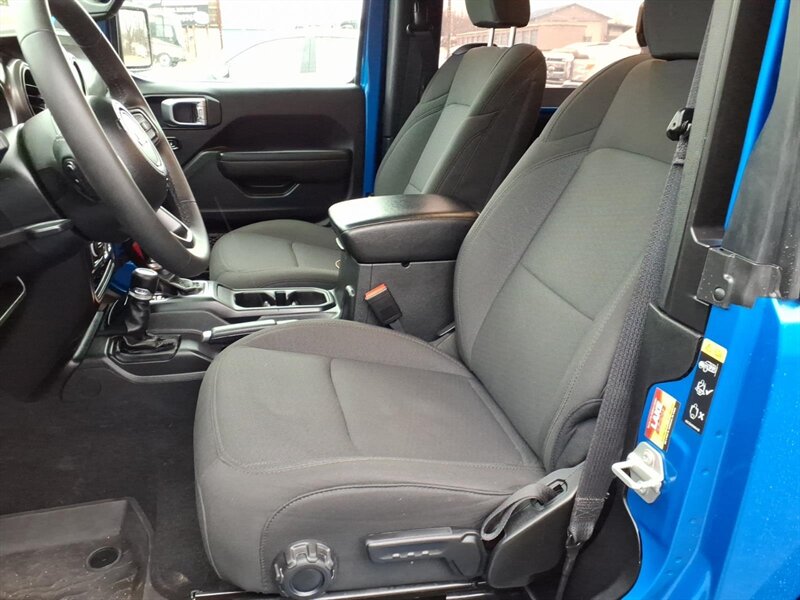 2023 Jeep Wrangler Sport S - Photo 7 - Carmichaels, PA 15320