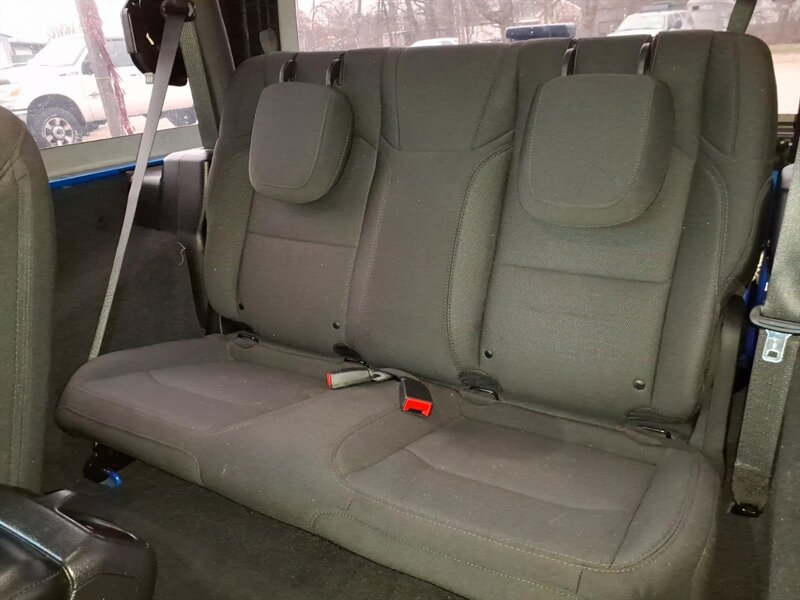 2023 Jeep Wrangler Sport S - Photo 8 - Carmichaels, PA 15320