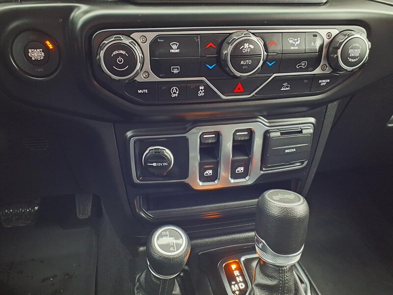 2023 Jeep Wrangler Sport S - Photo 13 - Carmichaels, PA 15320