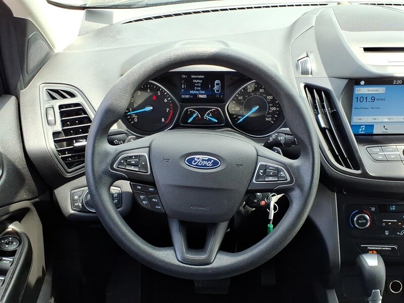 2017 Ford Escape SE - Photo 13 - Carmichaels, PA 15320